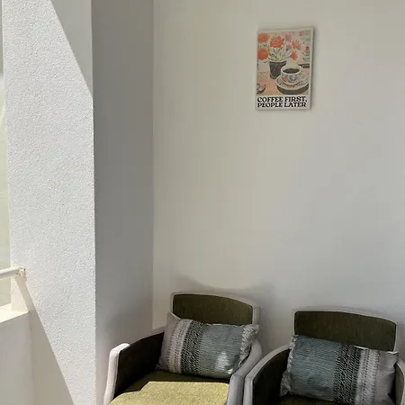 Cozy One Bedroom With Sea View At Lägenhet *